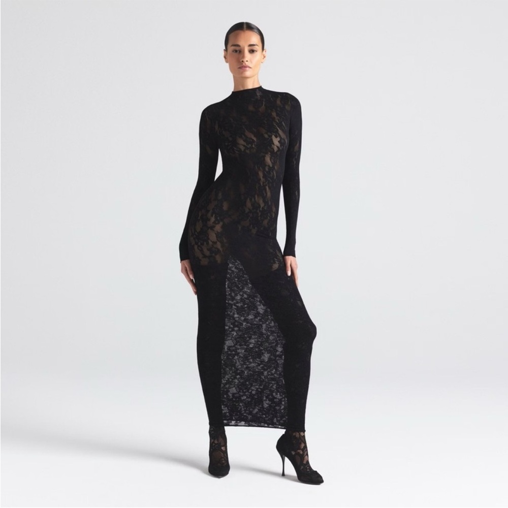 2. NWOT SKIMS KNIT LACE TURTLENECK LONG DRESS - Picture 10 of 10